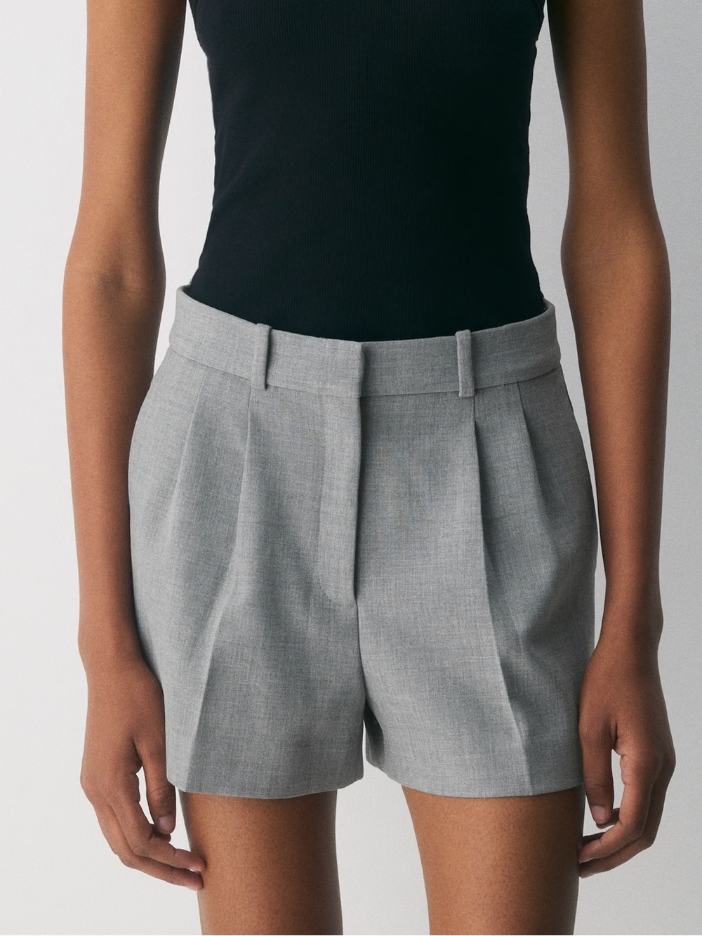 Mini Pleated Shorts in Heather Dark Grey